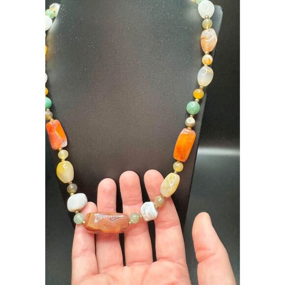 Vintage Agate Semi Precious Stone Necklace - Picture 6 of 9
